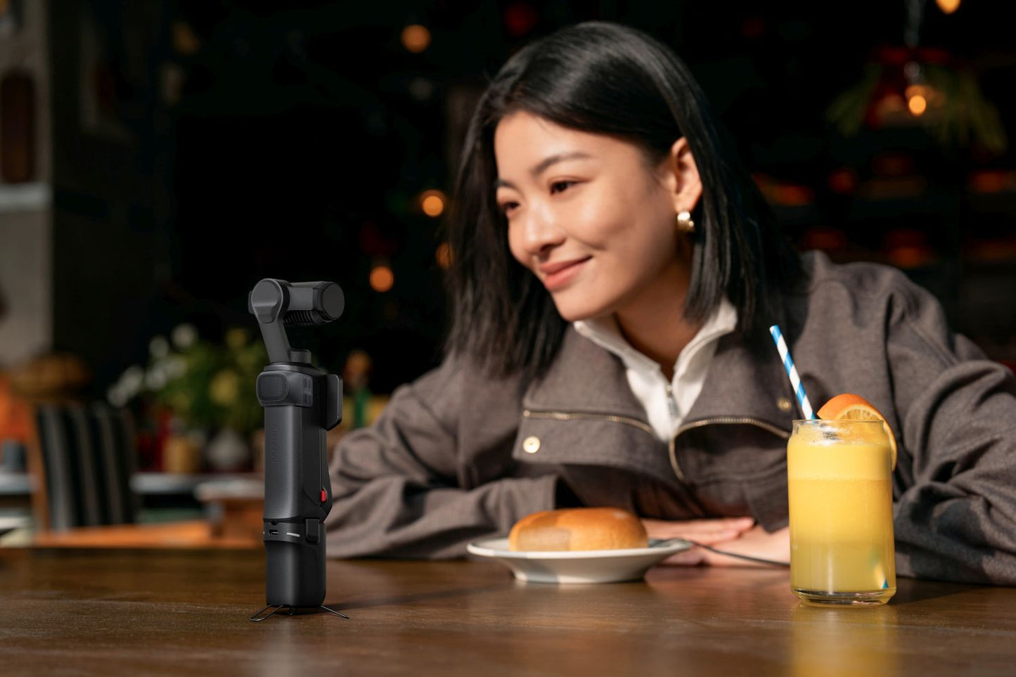 Insta360 Luna Ultra Standard Bundle Cosmic Black Gimbal-Kamera